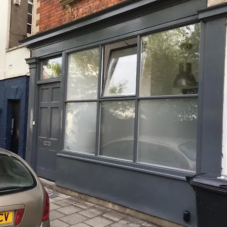 Lägenhet 1 Bedroom In City Centre *