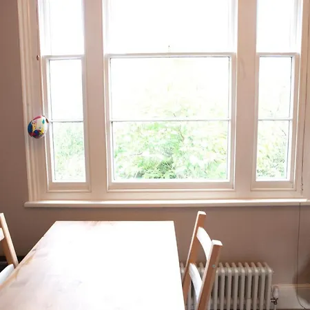 1 Bedroom In City Centre Apartman
